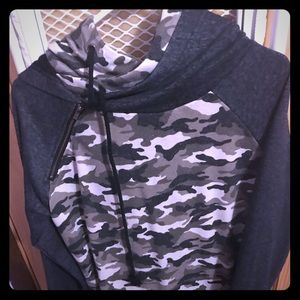 Ampersand Avenue Double Hood